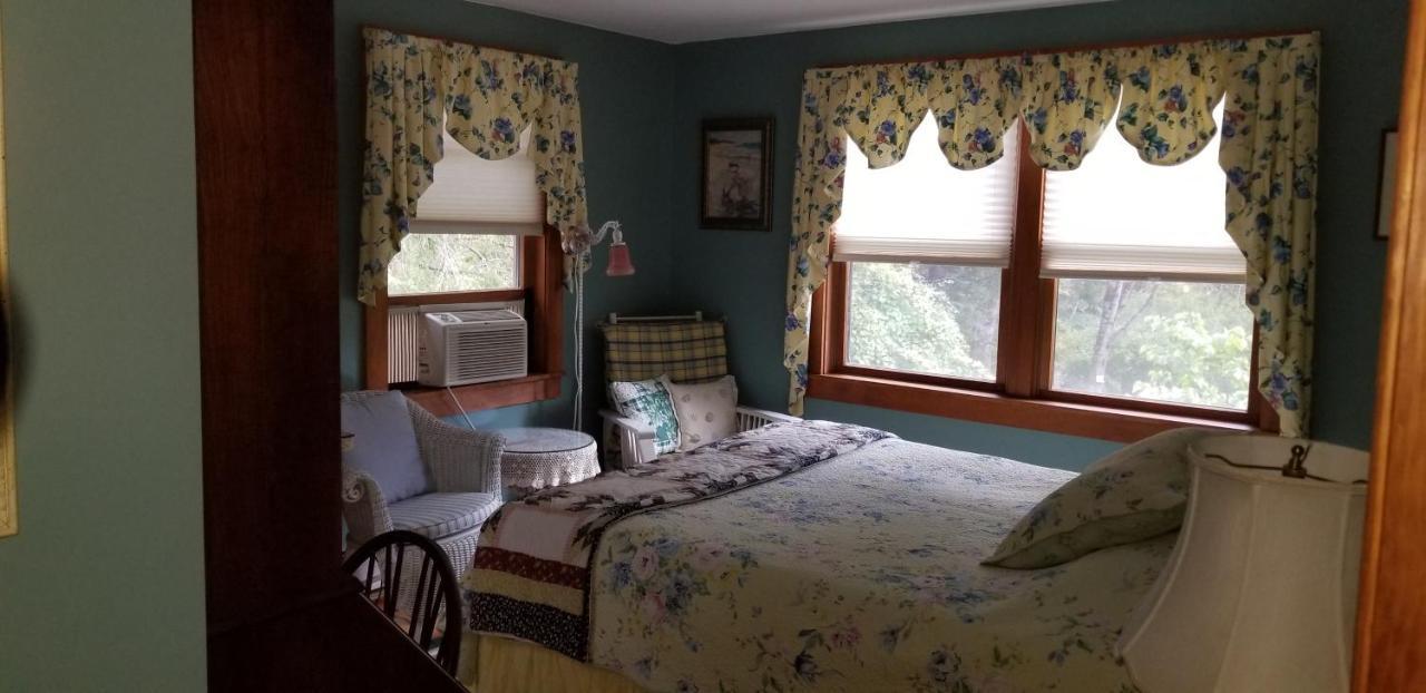 Eastgate Inn B&B 레녹스 외부 사진