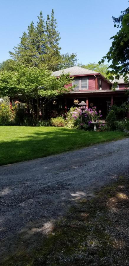 Eastgate Inn B&B 레녹스 외부 사진