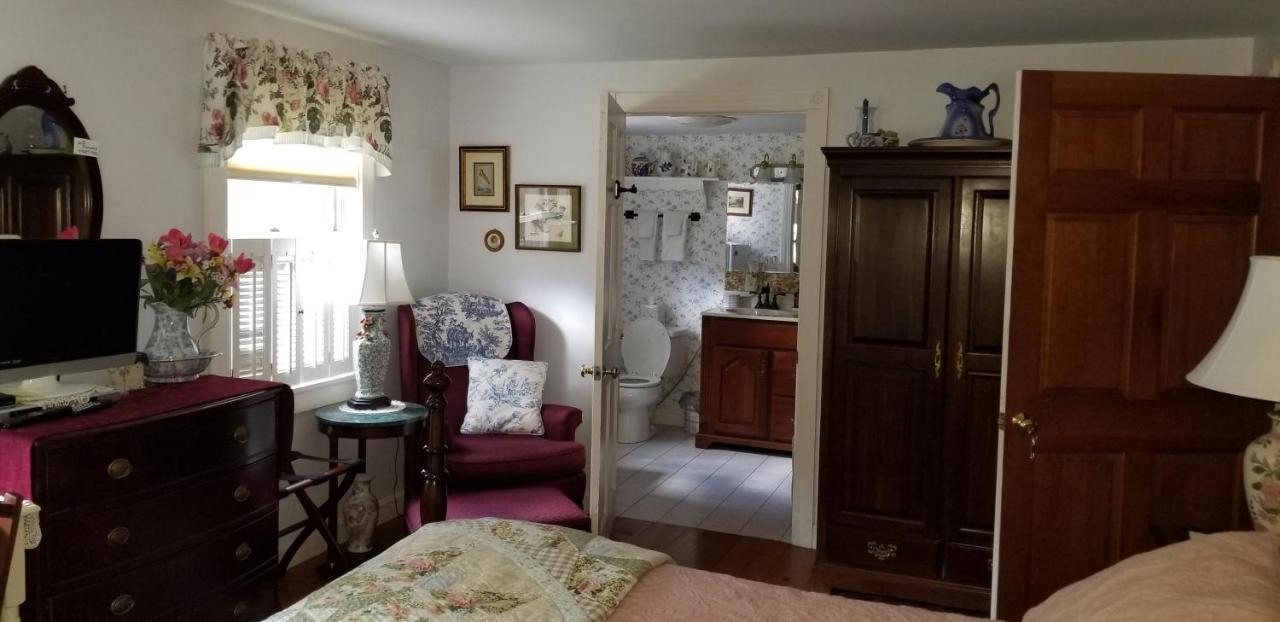 Eastgate Inn B&B 레녹스 외부 사진